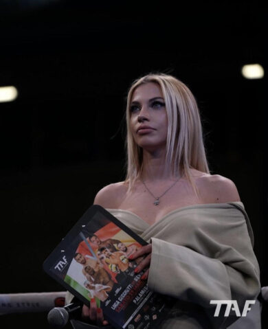 Francesca Agnati sale sul ring: la musa di boxe e kickboxing. LE FOTO