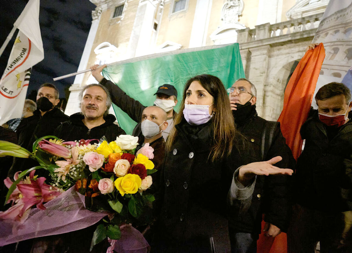 Raggi candidata presidente in Regione Lazio contro il Pd: la base in pressing Raggi candidata presidente in Regione Lazio contro il Pd: la base in pressing