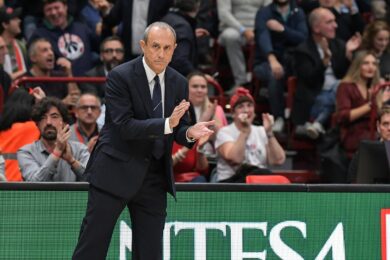 Olimpia Milano all’ultimo respiro: magia di Devon Hall e Brindisi finisce ko