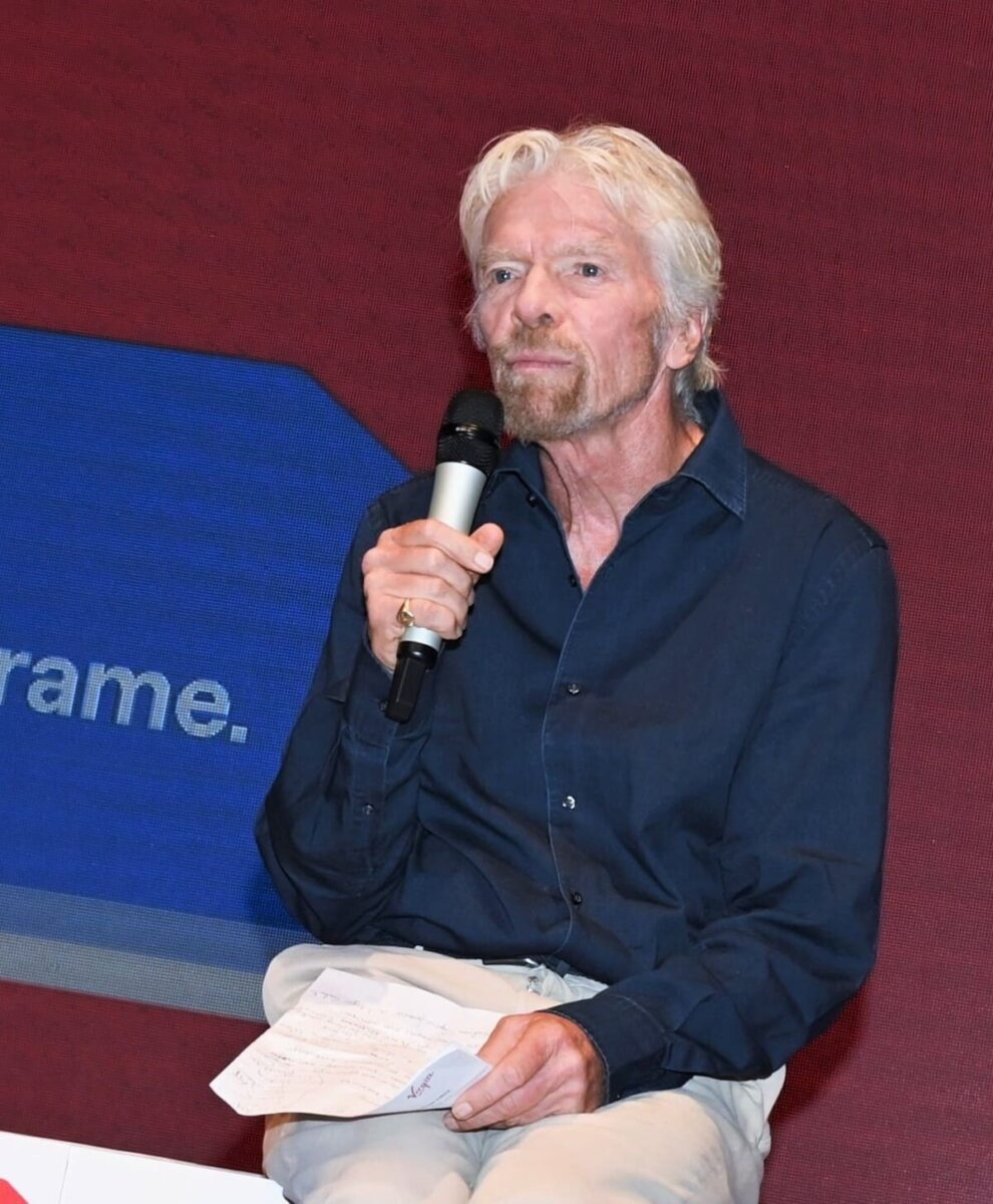 Richard Branson…Basta con questo cavo di rame