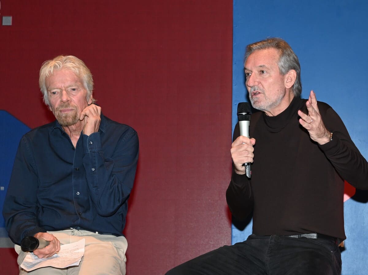 Richard Branson…Basta con questo cavo di rame