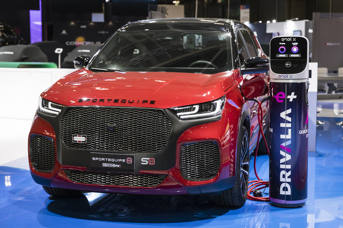 DR Automobiles Groupe a Parigi svela la Sportequipe 8 Hybrid Plug-in