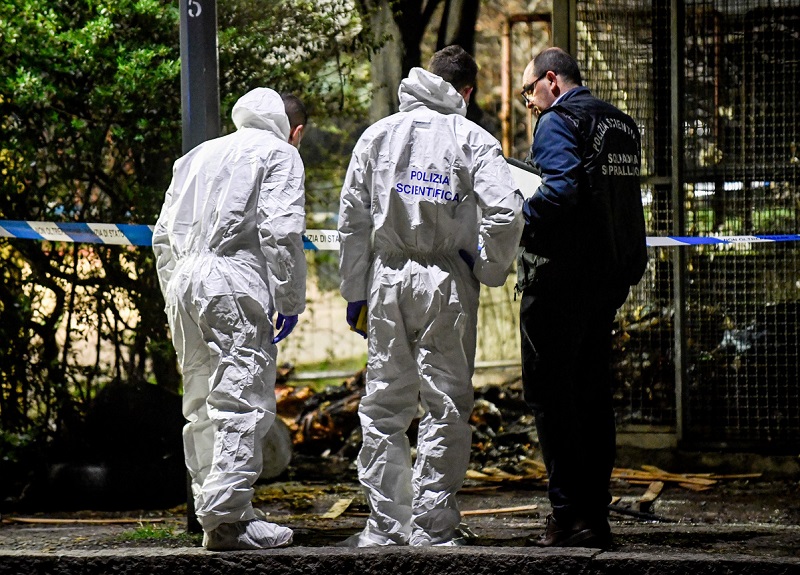 Orrore nel Vibonese, ritrovato in un auto il cadavere carbonizzato di un uomo Orrore nel Vibonese, ritrovato in un auto il cadavere carbonizzato di un uomo