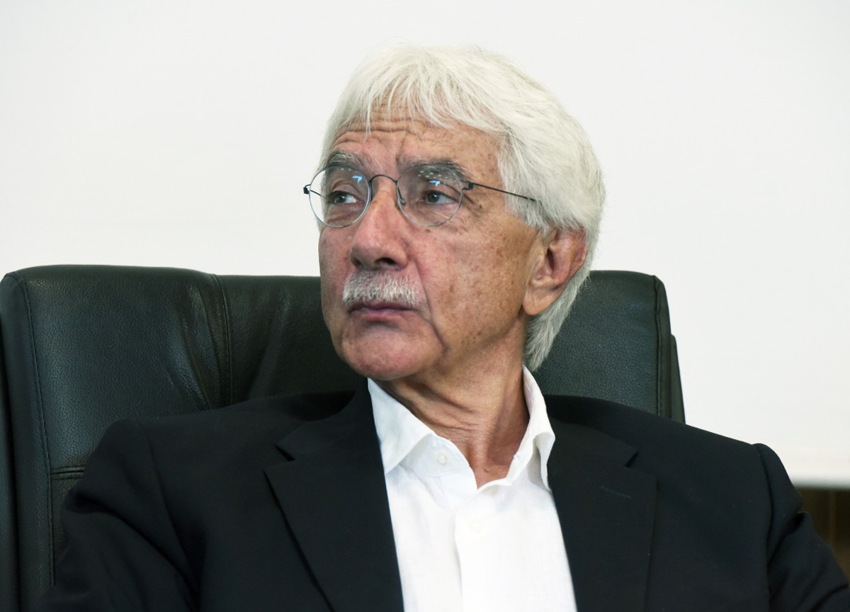 L’Agcom rimanda Tim sul coinvestimento, ma la soluzione è dietro l’angolo L’Agcom rimanda Tim sul coinvestimento, ma la soluzione è dietro l’angolo