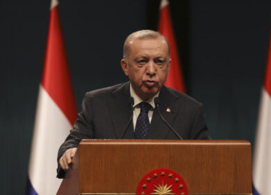 Erdogan sentirà Putin e Zelensky: “Cremlino oggi più aperto a trattare”