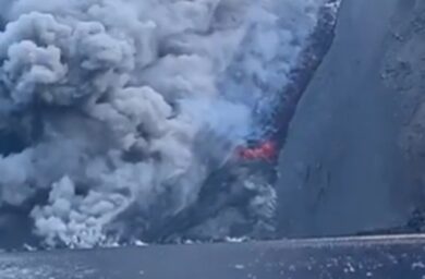 Stromboli, incendio sul set con Ambra Angiolini: salgono a 13 gli indagati