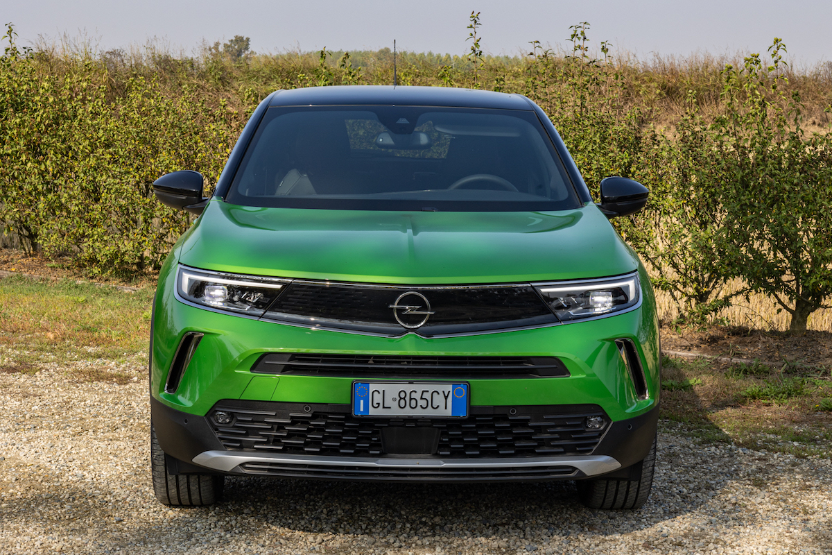 Opel Mokka-e aumenta la sua autonomia fino a 338 km