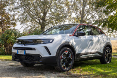 Opel Mokka-e aumenta la sua autonomia fino a 338 km