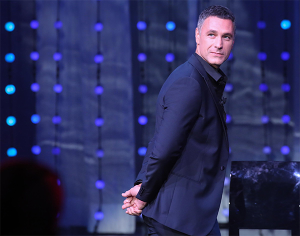 Raoul Bova, ancora guai con Fisco: l’accusa è di evasione per 417mila euro Raoul Bova, ancora guai con Fisco: l’accusa è di evasione per 417mila euro