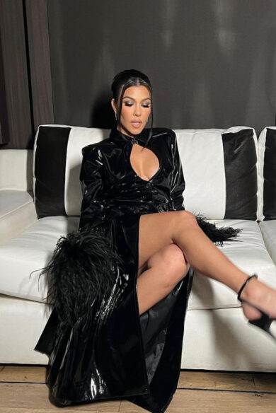 Kanye West scaricato da Adidas: bufera sulle frasi antisemite del rapper