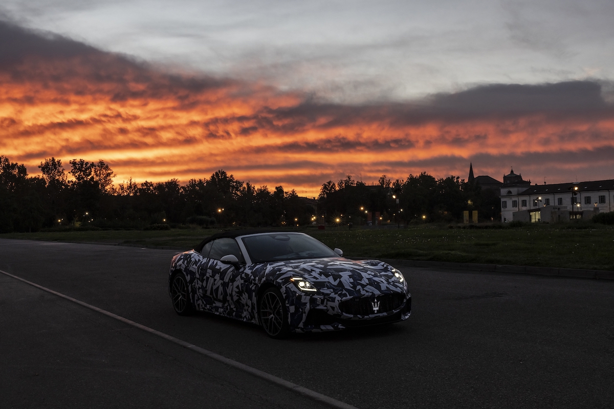 Maserati svela le prime foto della  nuova GranCabrio