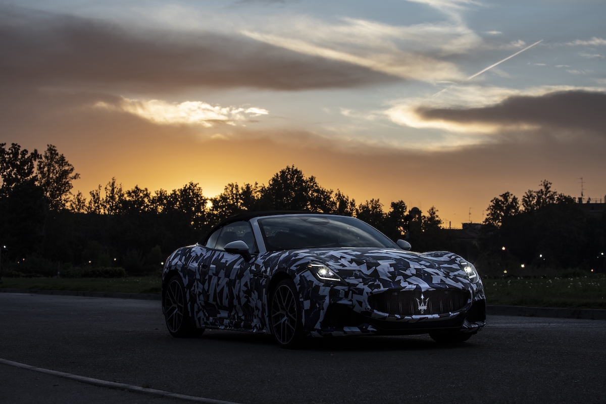Maserati svela le prime foto della  nuova GranCabrio