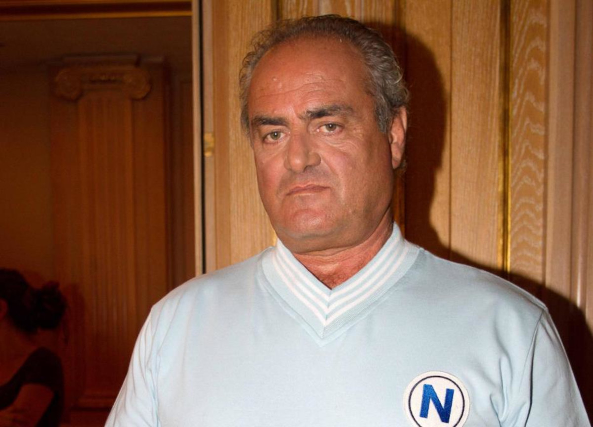 Giocò con Maradona, incubo usurai per Bruscolotti. “Gli davo 5mila € al mese”