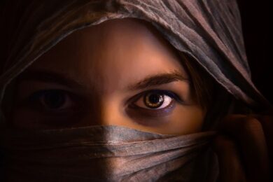 Sudan: condannata a morte per lapidazione una ragazza accusata di adulterio