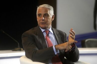 Unicredit, Orcel: “Italia in recessione ma non cadrà. Grazie a riforme e Pnrr”