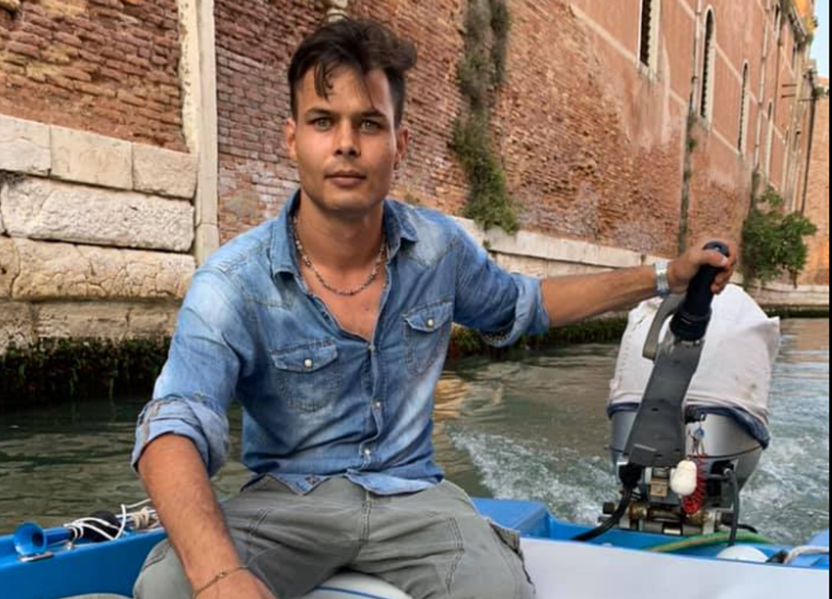 Non risponde al telefono, papà lancia l’allarme: Robert morto in casa Non risponde al telefono, papà lancia l’allarme: Robert morto in casa