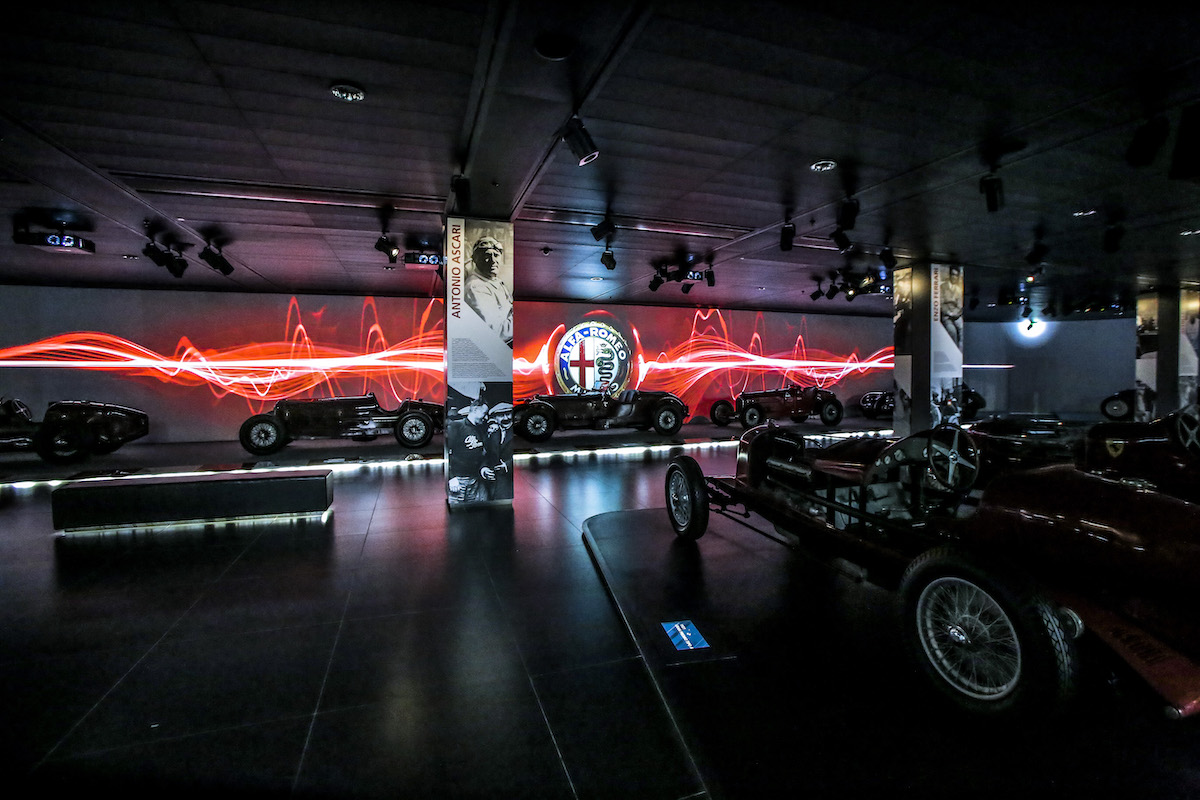 Alfa Romeo presenta “una notte al Museo” Alfa Romeo presenta “una notte al Museo”