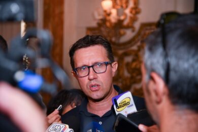 Pd, primarie e rischio estinzione. Segretario, un nuovo nome riapre i giochi