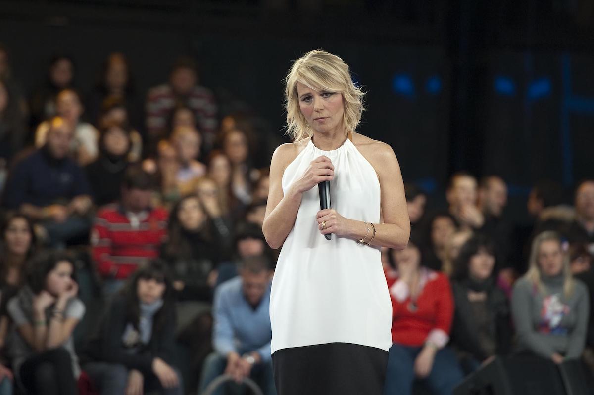 Ascolti tv, è la morte dei talk show: Maria pigliatutto vola su Canale 5 Ascolti tv, è la morte dei talk show: Maria pigliatutto vola su Canale 5