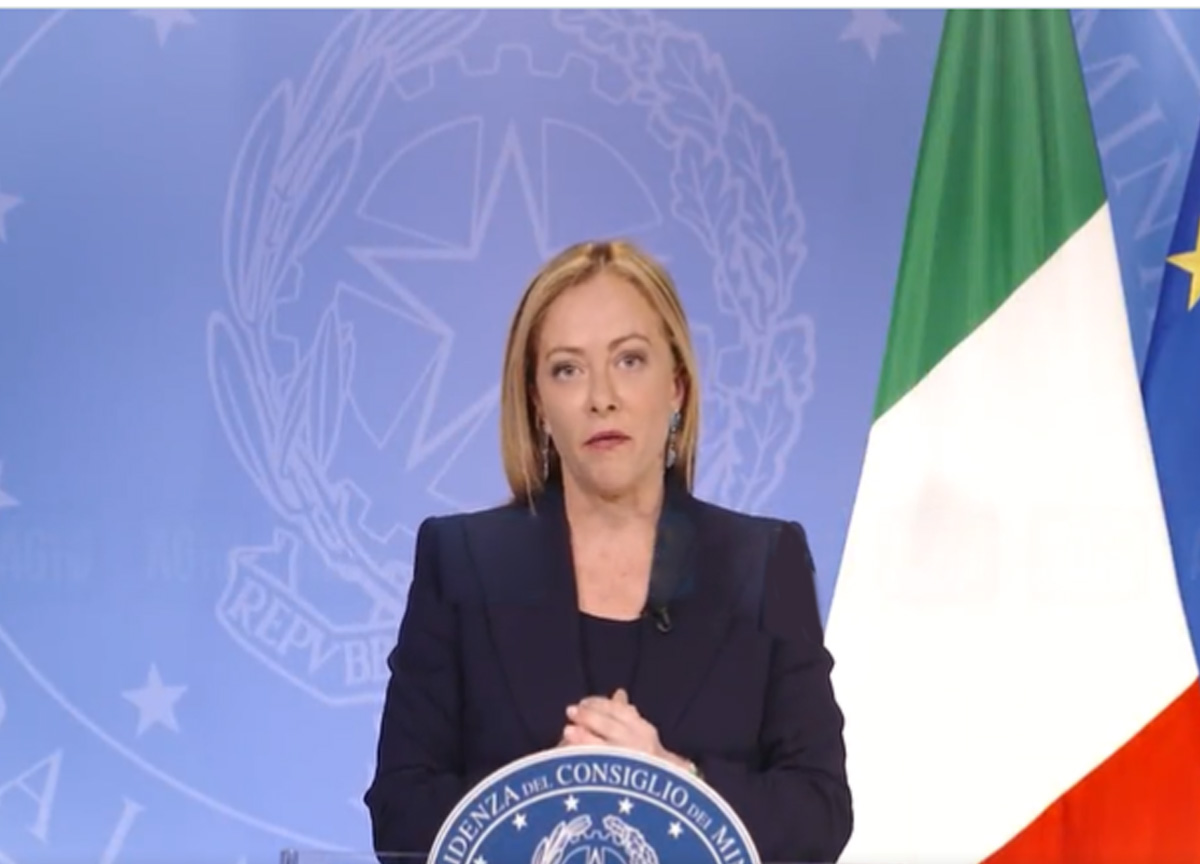 Meloni: “Il governo sarà vicino agli Usa. Seguirò le orme delle grandi donne” Meloni: “Il governo sarà vicino agli Usa. Seguirò le orme delle grandi donne”