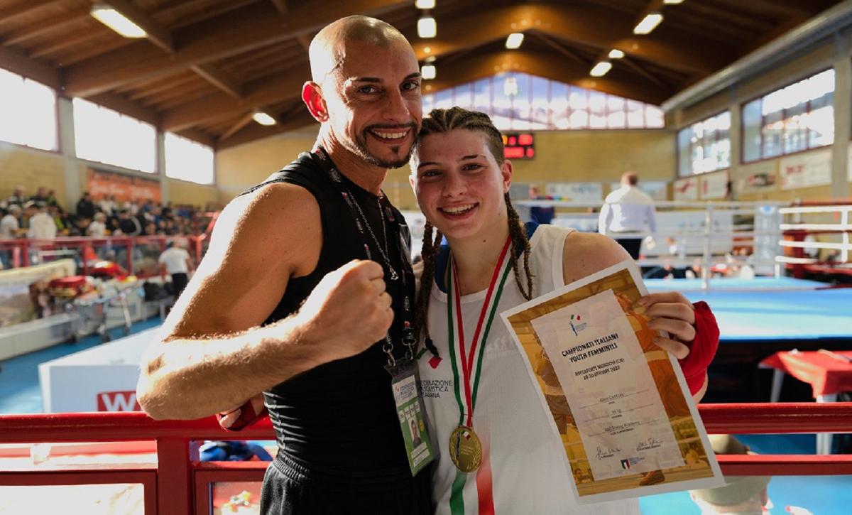 Pugilato, trionfo di Alice Cantore. Medaglia d’oro per l’atleta della Kombat Pugilato, trionfo di Alice Cantore. Medaglia d’oro per l’atleta della Kombat