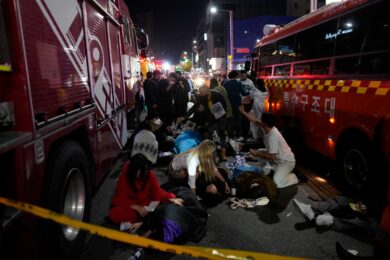 Seul, la strage di Halloween: 156 morti, 133 feriti, centinaia di dispersi