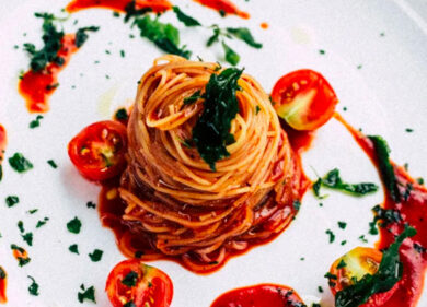 Salvini, polemica con Barilla: “Insetti? Mangiateli voi”. Replica: mai detto