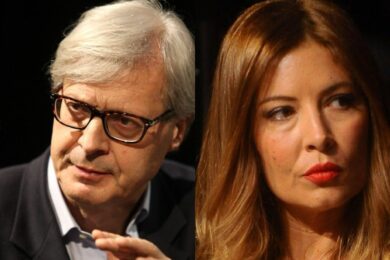  Lucarelli e Sgarbi, nuovo scontro social. Lei posta un vecchio video di lui