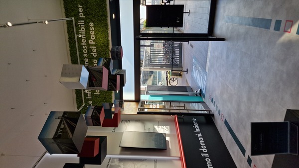 Gruppo FS, RFI inaugura a Brescia un Infopoint dedicato ai cittadini