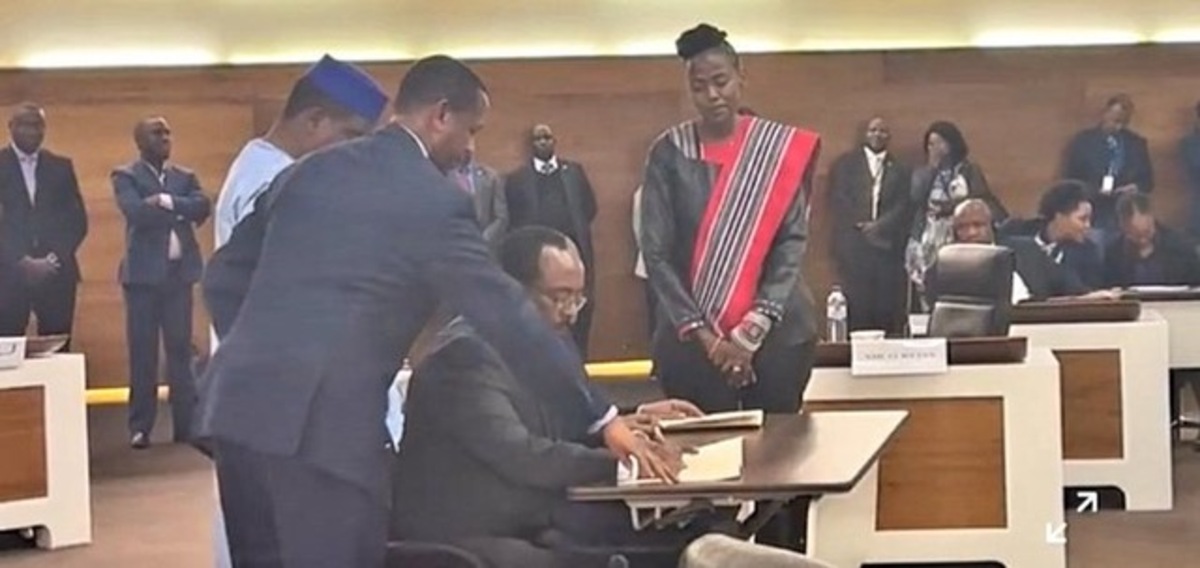 Etiopia, è pace col Fronte di Liberazione del Tigray dopo due anni di guerra Etiopia, è pace col Fronte di Liberazione del Tigray dopo due anni di guerra
