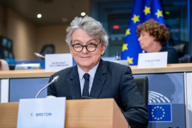 Tierry Breton: alt a diesel e benzina, l’intesa sull’auto non torna indietro