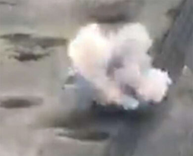 Guerra Russia-Ucraina: artiglieria di Kiev distrugge un carro armato di Putin