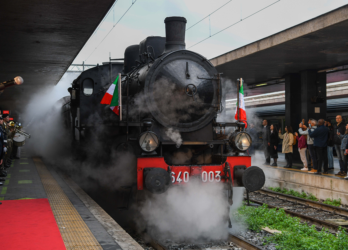 FS accoglie a Roma Termini il Treno della Memoria