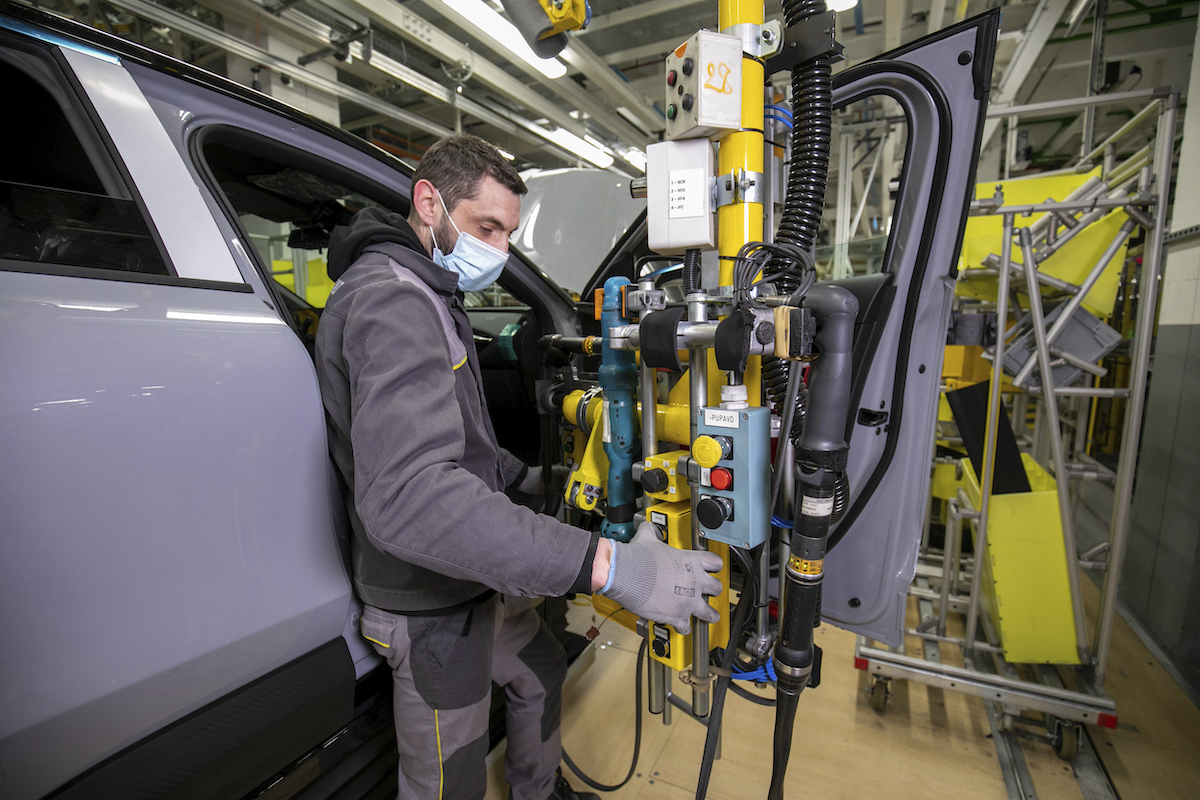 Renault: la trasformazione dello stabilimento francese di Douai