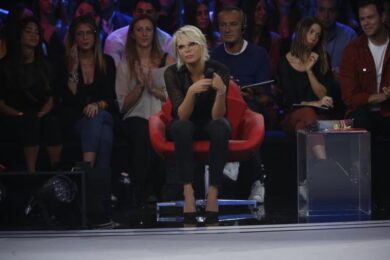 Sabrina Ferilli e Maria De Filippi, choc a Tu si que vales. LE FOTO