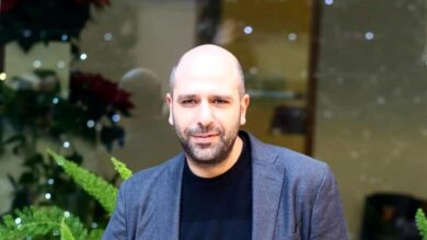 Checco Zalone torna a teatro con l’imitazione di Putin