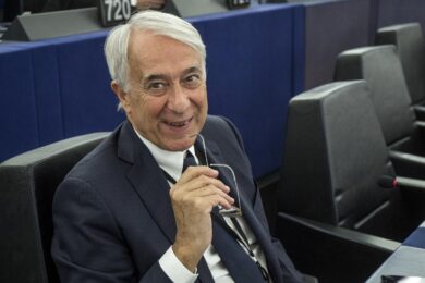 Pisapia: non mi candido, servono facce nuove. Moratti? Cerca solo il potere