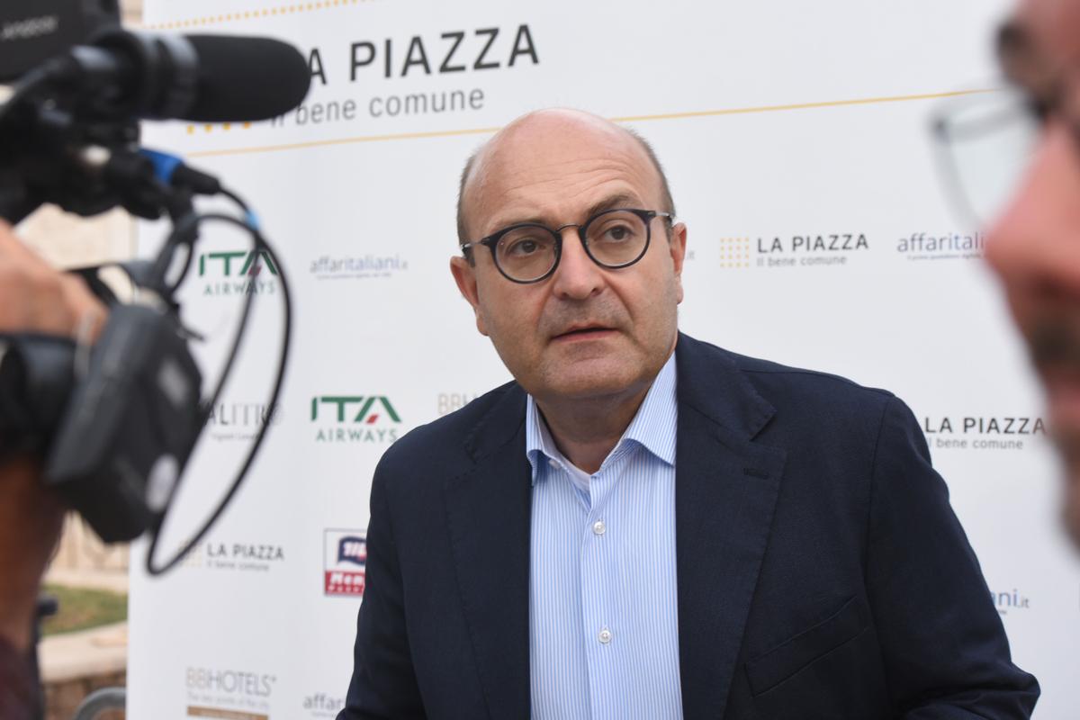 Pd: “Meloni archivia le promesse. Discriminati i lavoratori dipendenti” Pd: “Meloni archivia le promesse. Discriminati i lavoratori dipendenti”