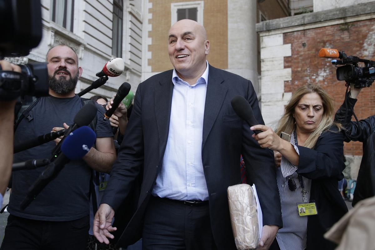 Migranti, Crosetto: “Vogliamo obbligare l’Ue a non voltarsi dall’altra parte” Migranti, Crosetto: “Vogliamo obbligare l’Ue a non voltarsi dall’altra parte”