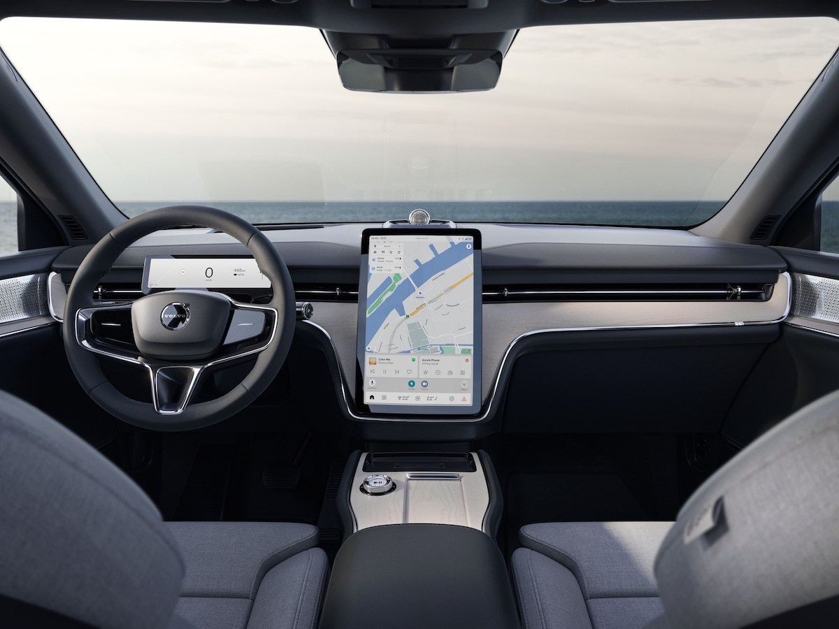 Volvo EX90: SUV 7 posti 100% elettrico proiettato nel futuro