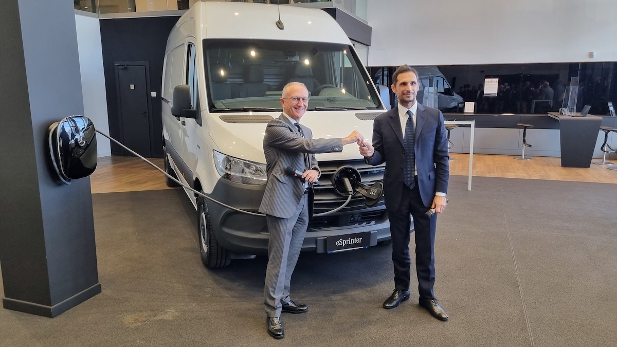 Mercedes-Benz eSprinter entra nella flotta della Sic Europe Srl Mercedes-Benz eSprinter entra nella flotta della Sic Europe Srl