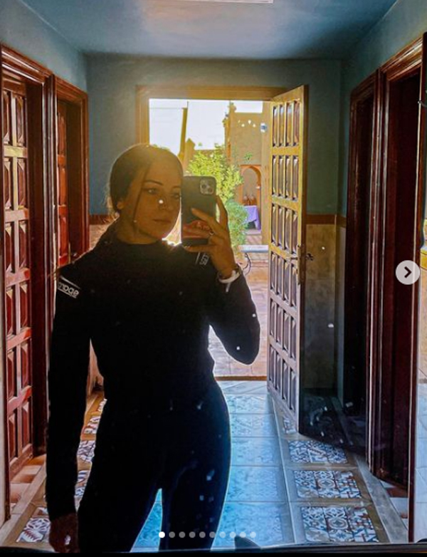 Rebecca Busi: Dakar 2023 con OnlyFans, casco arcobaleno e… Rebecca Busi: Dakar 2023 con OnlyFans, casco arcobaleno e…