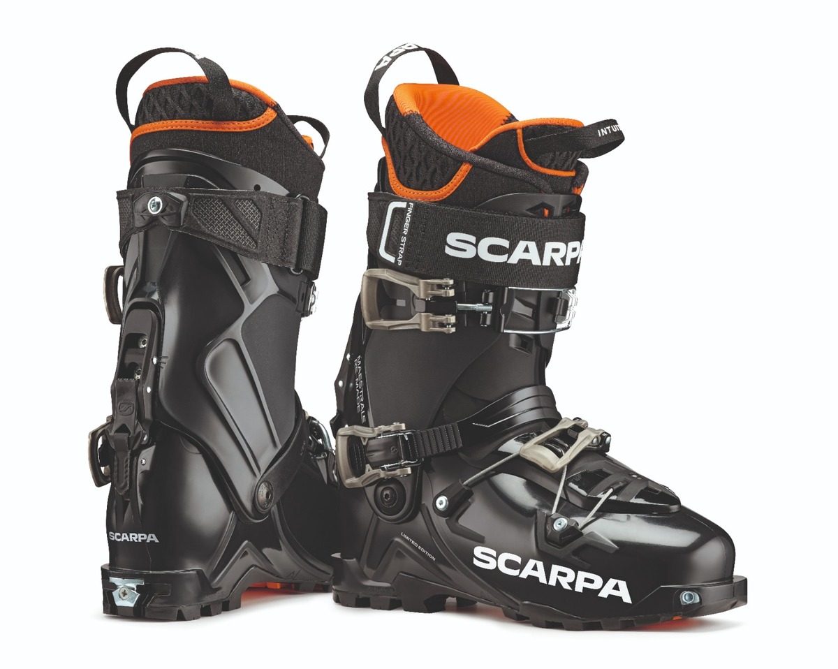 Scarpa accelera nella sostenibilità: nasce lo scarpone con plastiche riciclate Scarpa accelera nella sostenibilità: nasce lo scarpone con plastiche riciclate