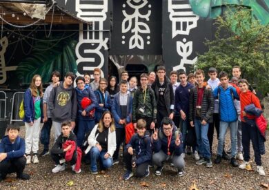 Due classi dell’ICS De Andrè al Muro della gentilezza