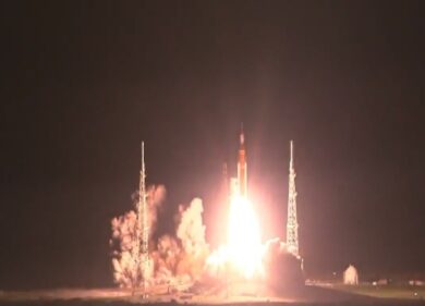 L’uomo torna sulla luna, partita la missione Artemis 1 della Nasa. VIDEO