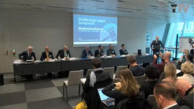 Danni vaccino, denunciata agenzia del farmaco svizzera  – Il tg VERO GIORNALE