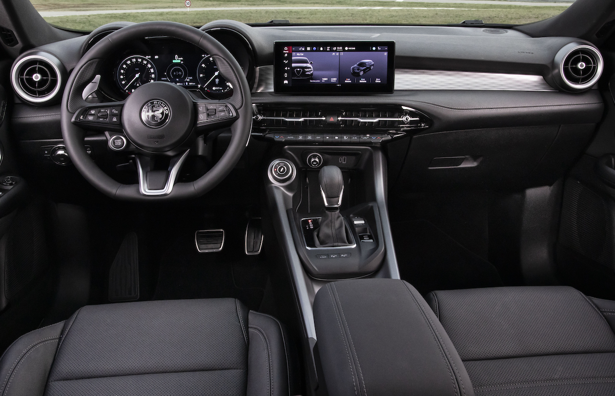 Alfa Romeo: debutta la nuova Tonale Plug-In Hybrid Q4