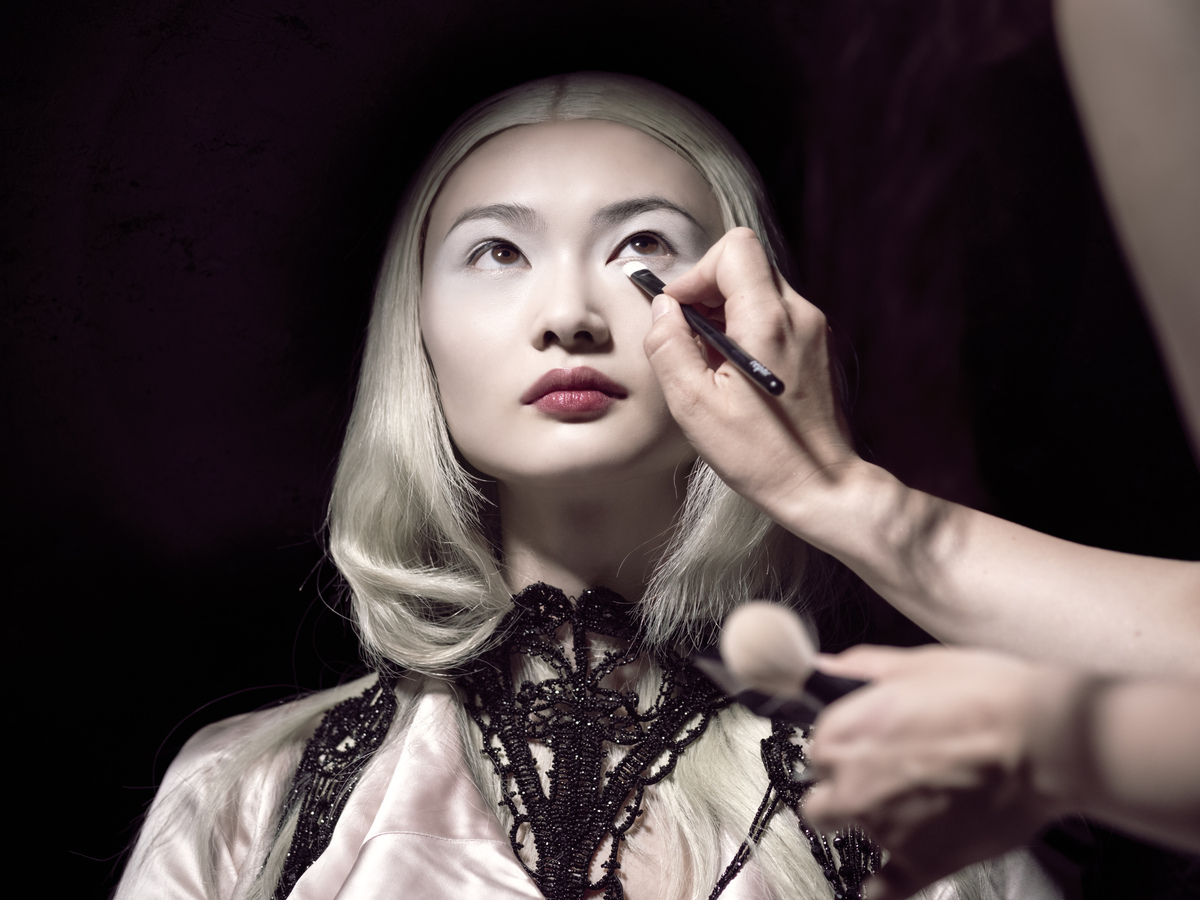 Pirelli, presentato a Milano il Calendario 2023