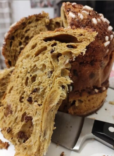 Natale 2022, i panettoni più trend? Da Ferrara alcolico con bombardino e quello ai 3 cioccolati
