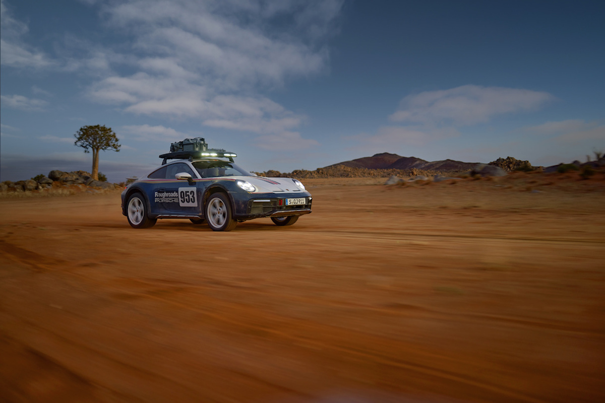 La nuova Porsche 911 Dakar debutta al Los Angeles Auto Show La nuova Porsche 911 Dakar debutta al Los Angeles Auto Show